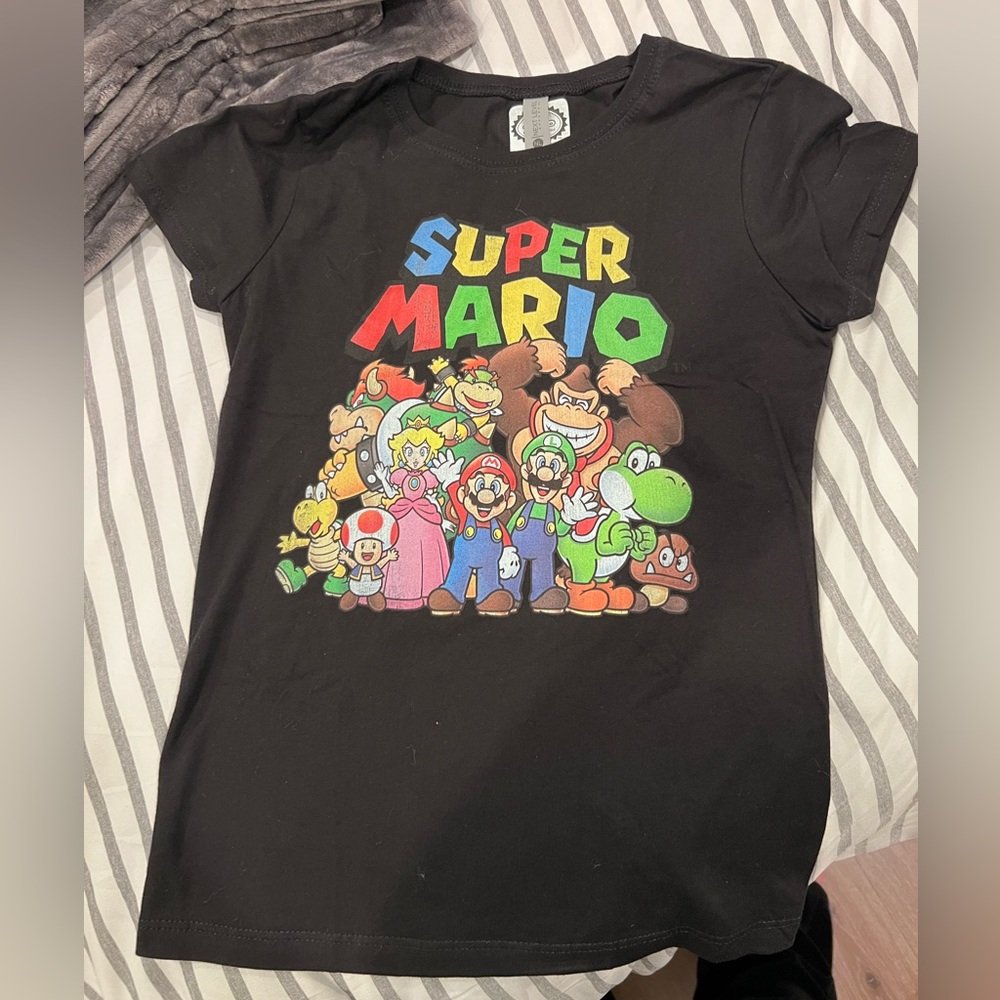 Girls Super Mario black T-shirt L